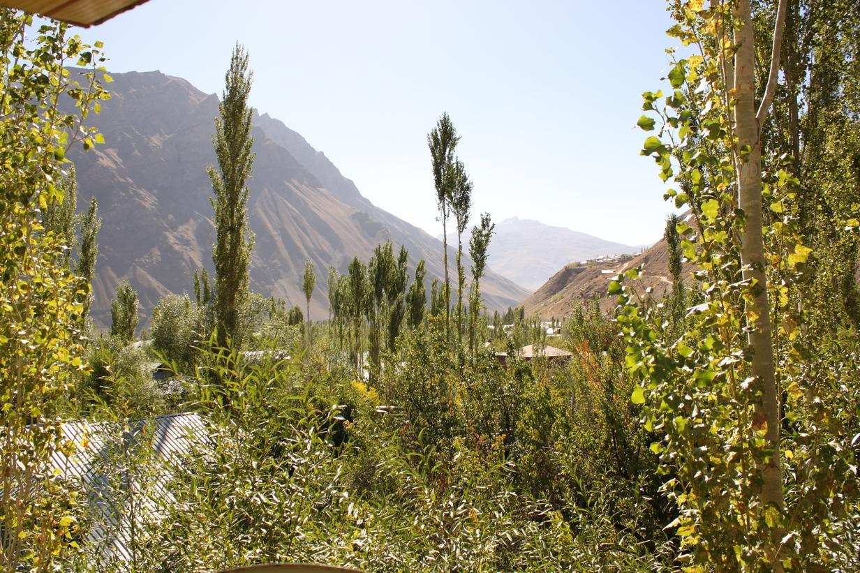 Pamir Alibaba Hotel Khorog Extérieur photo